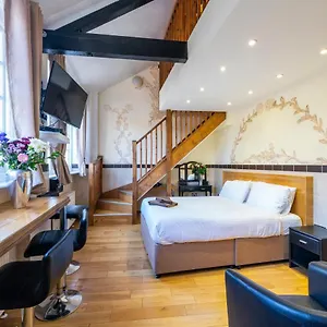 Apartment Savoy