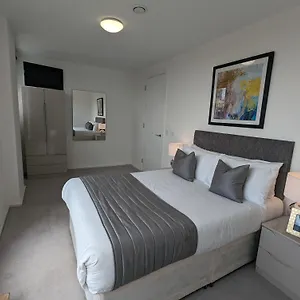 Apartment Charles Hope Millharbour