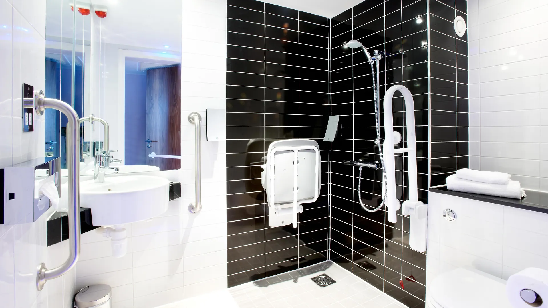 Holiday Inn Express London City, An Ihg Hotel